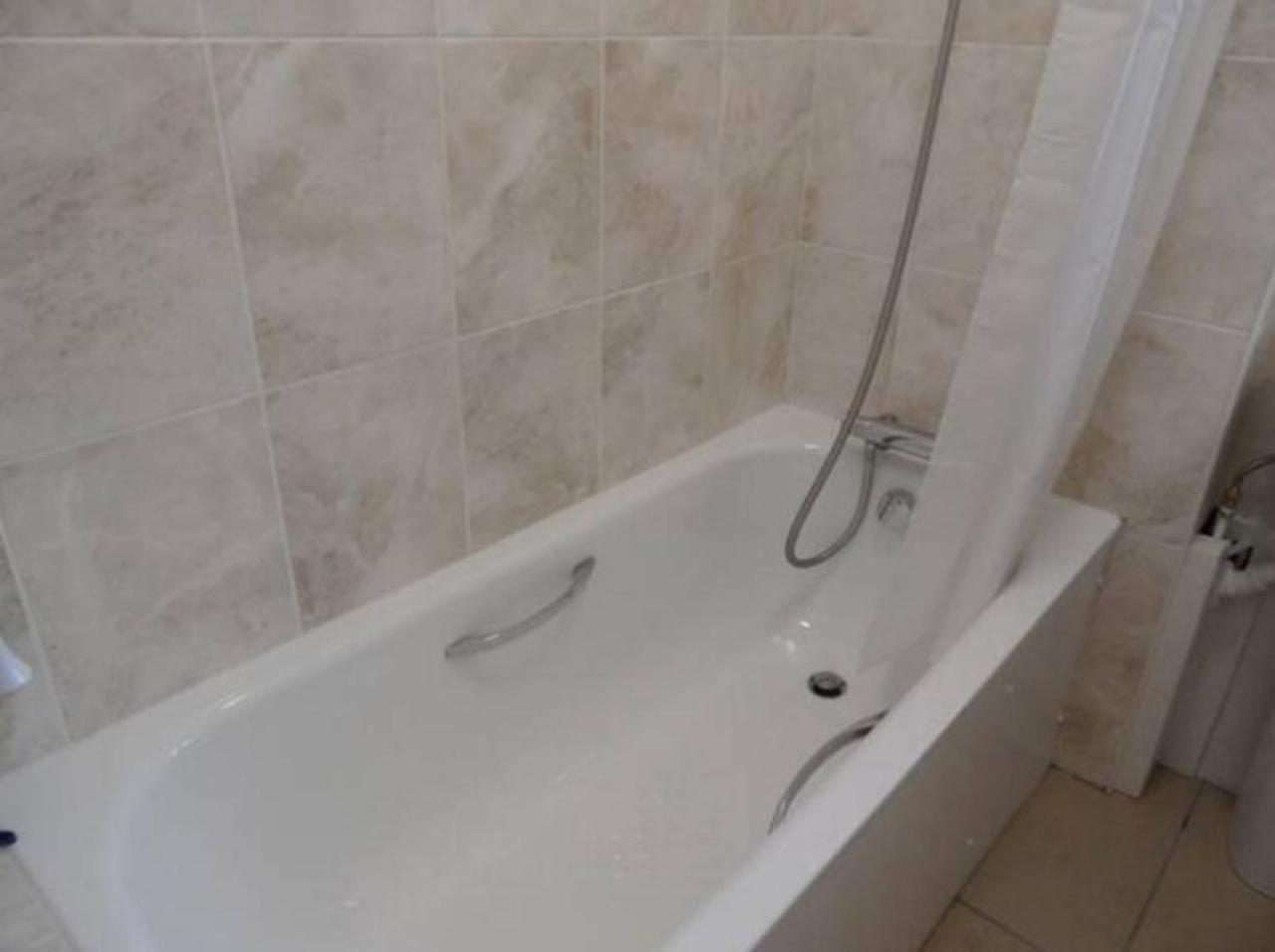 White Private * London