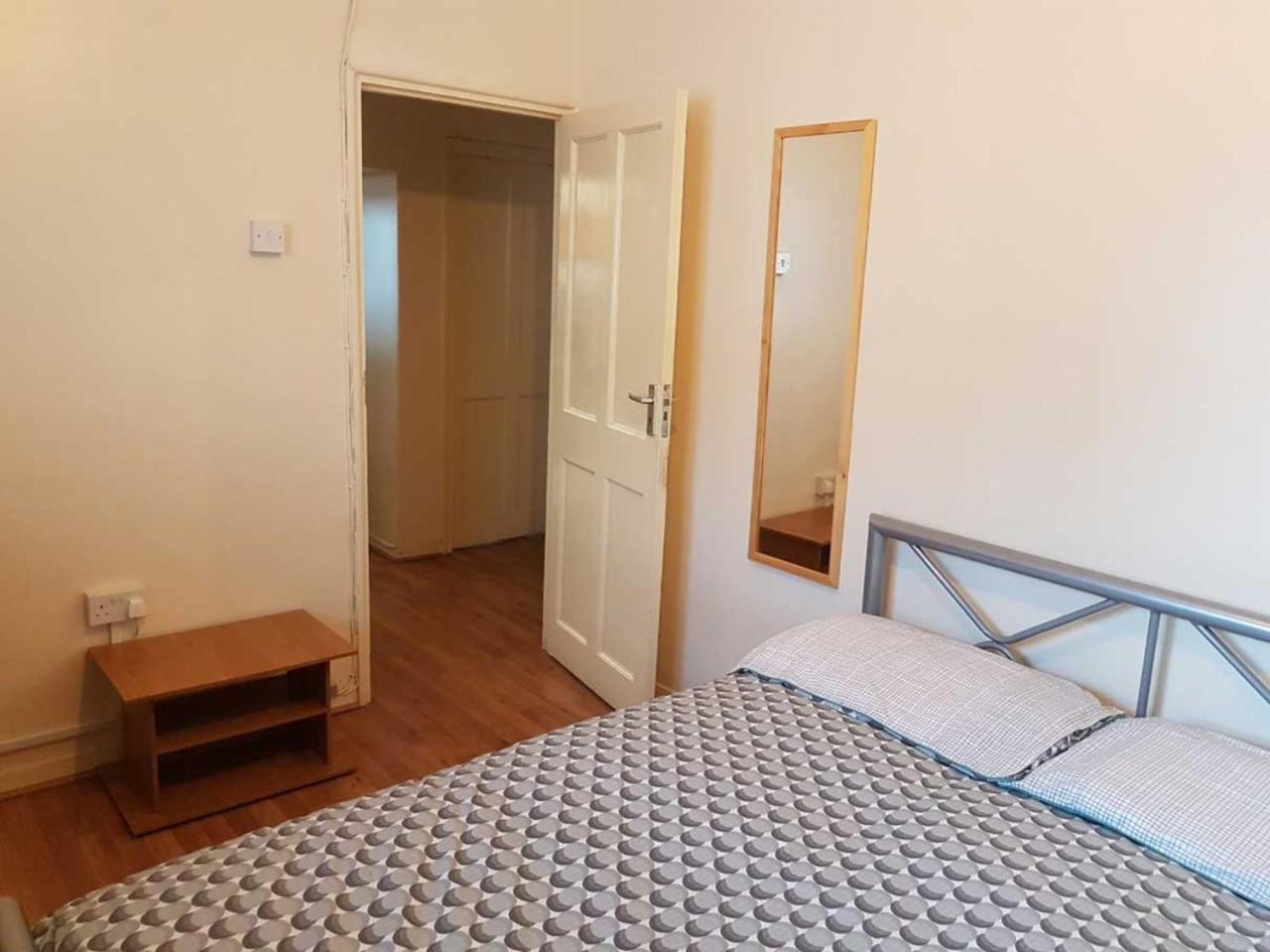 White Private * London
